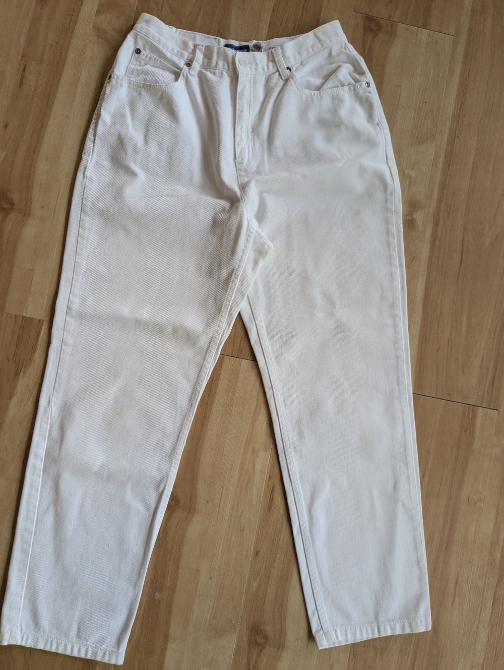 Liz Claiborne Straight Leg White Denim Jeans Highrise